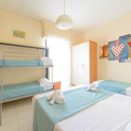 Hotel Nuova Medusa Rimini Kültér fotó